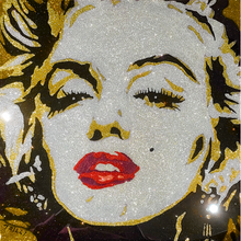 Load image into Gallery viewer, Diamond Marilyn 💋 16x16

